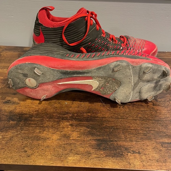 Nike metal cleats - Picture 5 of 6